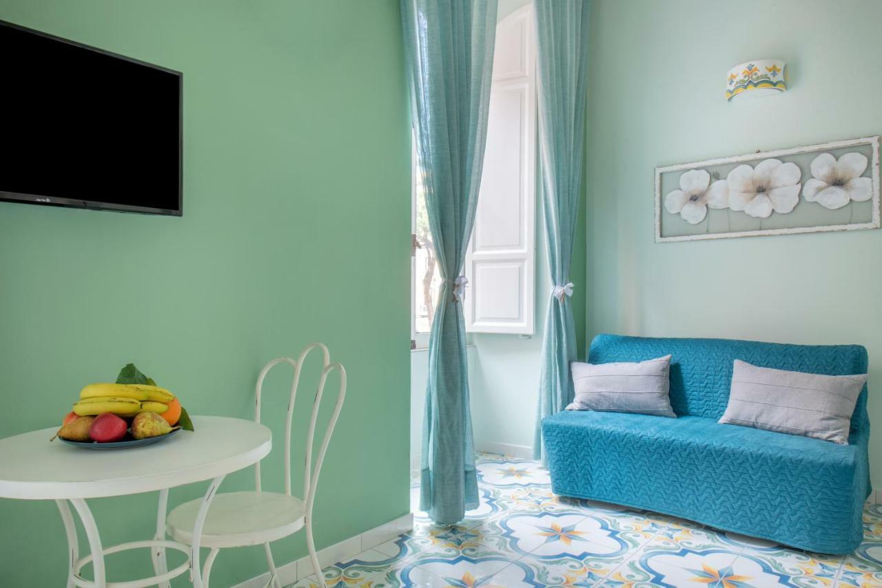 Regina Elena Bed and Breakfast Napoli Eksteriør billede